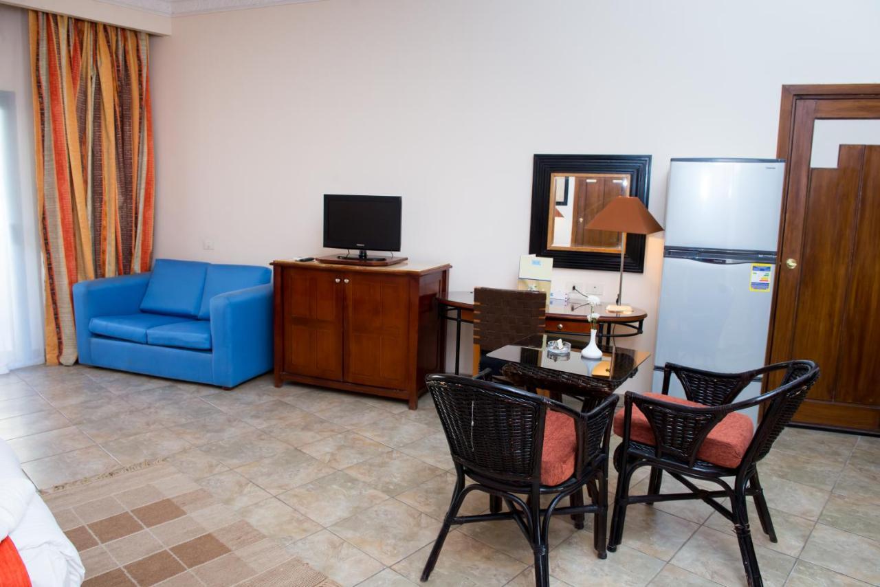 Swiss Inn Plaza Hotel 6th of October City Ngoại thất bức ảnh