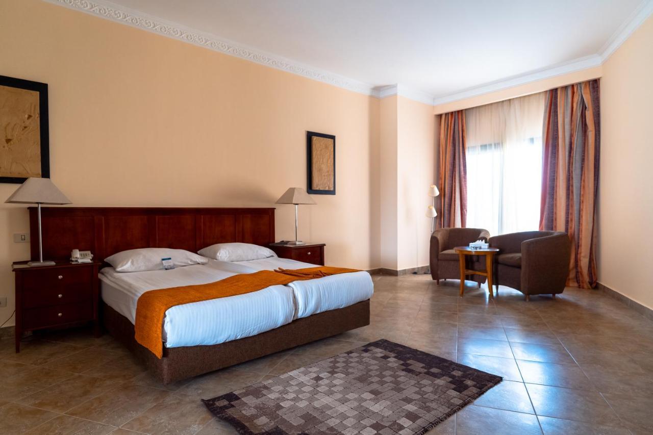 Swiss Inn Plaza Hotel 6th of October City Ngoại thất bức ảnh